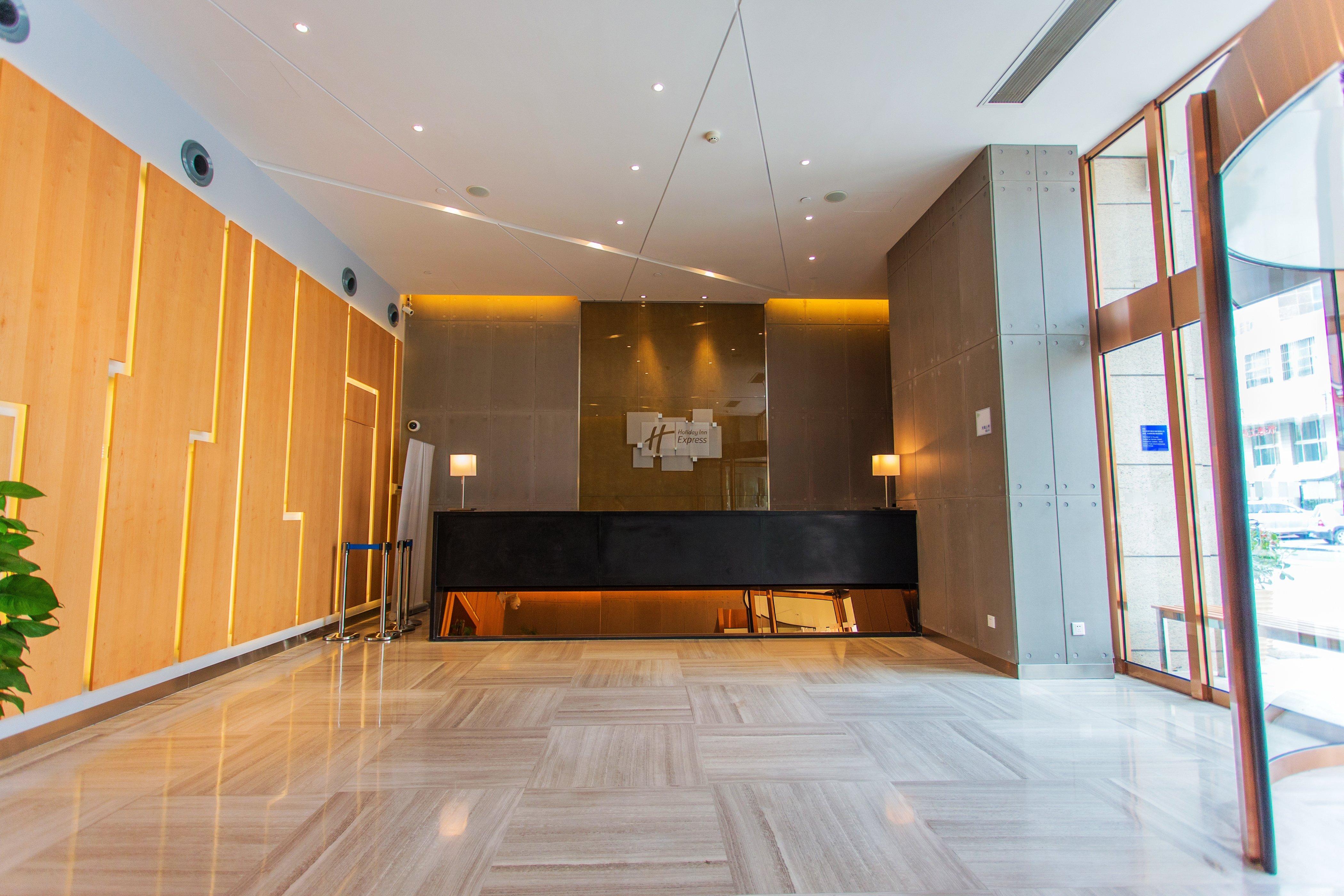 Holiday Inn Express Changzhou Centre By Ihg Exterior photo